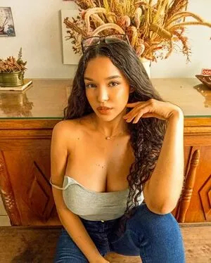 Beatrizz Paixao OnlyFans Leaked Free Thumbnail Picture - #h1sN0zuLAT