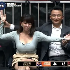 Beautiful Breasts OnlyFans Leaked Free Thumbnail Picture - #eGL0FJlvut