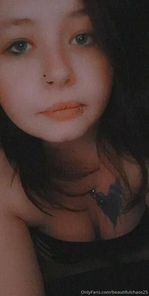 Beautifulchaos25 OnlyFans Leaked Free Thumbnail Picture - #ANDnHNQdKn