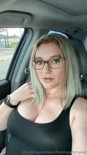 Beautifullyimperfectgeek OnlyFans Leaked Free Thumbnail Picture - #VEMFjT9KTo