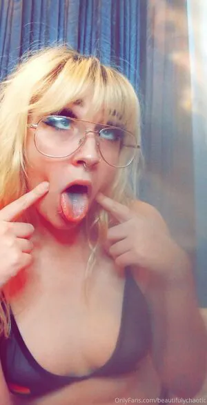 Beautifulychaotic OnlyFans Leaked Free Thumbnail Picture - #SgLCirmfsv
