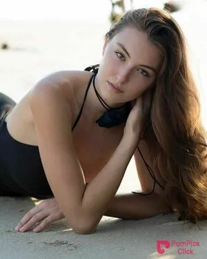 Beautyandbrainswithatwist OnlyFans Leaked Free Thumbnail Picture - #cLKEUm4ITu