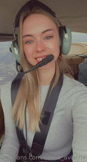 Becca Aviatrix OnlyFans Leaked Free Thumbnail Picture - #MtyXmlXhOk
