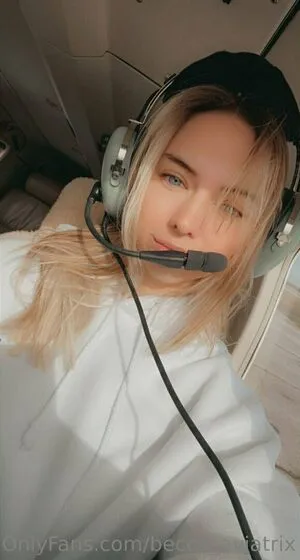 Becca Aviatrix OnlyFans Leaked Free Thumbnail Picture - #OAw3A9FYgs