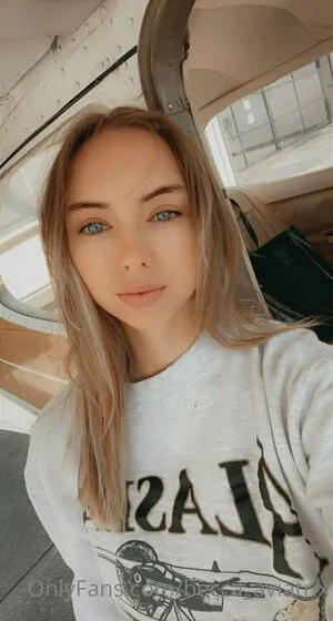 Becca Aviatrix OnlyFans Leaked Free Thumbnail Picture - #aeJK1hWerN