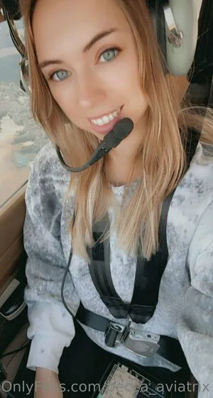 Becca Aviatrix OnlyFans Leaked Free Thumbnail Picture - #l1NGd42VJu