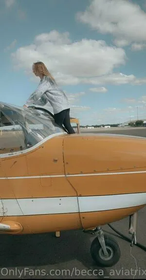Becca Aviatrix OnlyFans Leaked Free Thumbnail Picture - #yZ0jk4PrwE