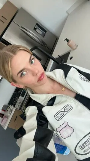 Becca Means OnlyFans Leaked Free Thumbnail Picture - #Dh2sgAxxYJ