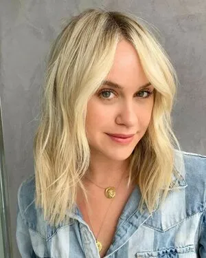 Becca Tobin OnlyFans Leaked Free Thumbnail Picture - #4wHTIfGse1