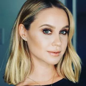 Becca Tobin OnlyFans Leaked Free Thumbnail Picture - #MGhMCItoqo