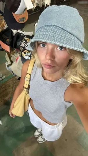 Beccameans OnlyFans Leaked Free Thumbnail Picture - #aAk0XUfuvp