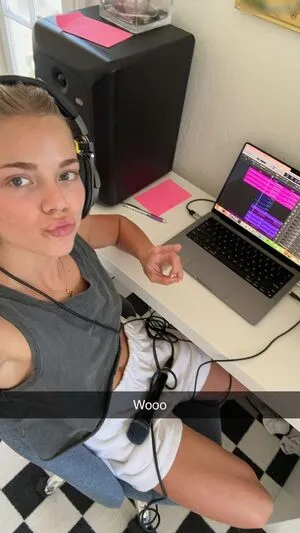 Beccameans OnlyFans Leaked Free Thumbnail Picture - #vFmmul7B08