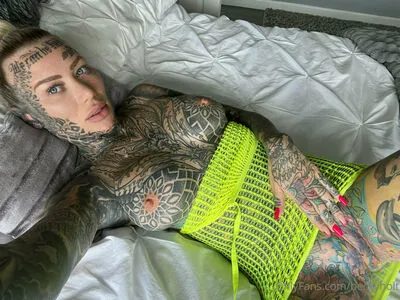 Becky Holt OnlyFans Leaked Free Thumbnail Picture - #SSNLLEGYt2