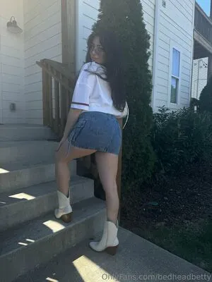 Bedheadbetty OnlyFans Leaked Free Thumbnail Picture - #cyDAAluOBa