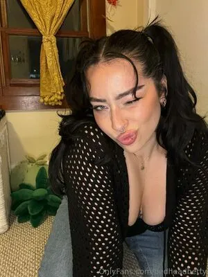 Bedheadbetty OnlyFans Leaked Free Thumbnail Picture - #hpyfjcvHqr
