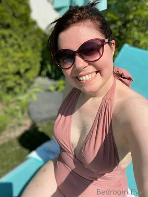Bedroom Eyes Free OnlyFans Leaked Free Thumbnail Picture - #av0ByGN1Pt