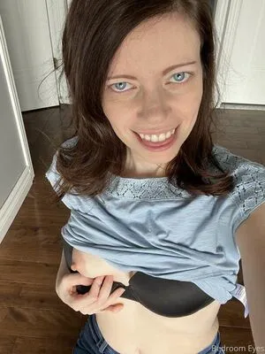 Bedroom Eyes OnlyFans Leaked Free Thumbnail Picture - #G2Y5Ewainq