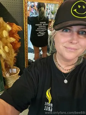 Bee88i OnlyFans Leaked Free Thumbnail Picture - #4fciWtz6z8