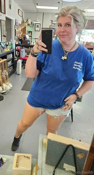 Bee88i OnlyFans Leaked Free Thumbnail Picture - #92UYlFs92K