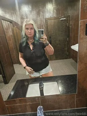 Bee88i OnlyFans Leaked Free Thumbnail Picture - #uazNtIgOD0