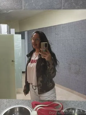 Beebotta OnlyFans Leaked Free Thumbnail Picture - #E4WBlb70r9