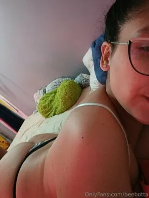 Beebotta OnlyFans Leaked Free Thumbnail Picture - #g5moLr59cK