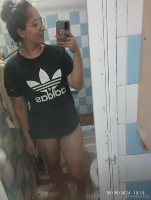 Beebotta OnlyFans Leaked Free Thumbnail Picture - #gv4kflv8t0