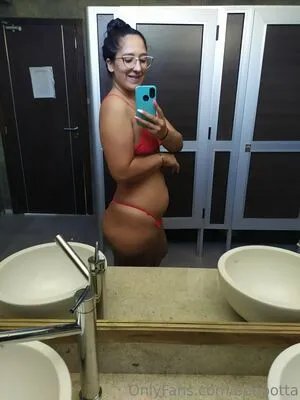 Beebotta OnlyFans Leaked Free Thumbnail Picture - #ichaL0PdAe