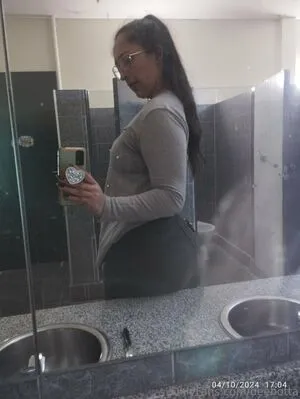 Beebotta OnlyFans Leaked Free Thumbnail Picture - #viIVHdlB08