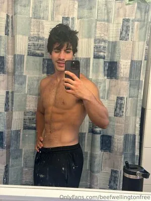 Beefwellingtonfree OnlyFans Leaked Free Thumbnail Picture - #rA1YK3jiCs