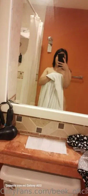 Beek Oficial OnlyFans Leaked Free Thumbnail Picture - #0SdhvLbmVu