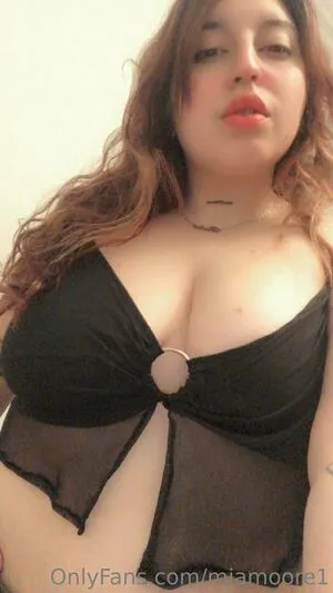 Beelufree OnlyFans Leaked Free Thumbnail Picture - #5vTr8mhqmp