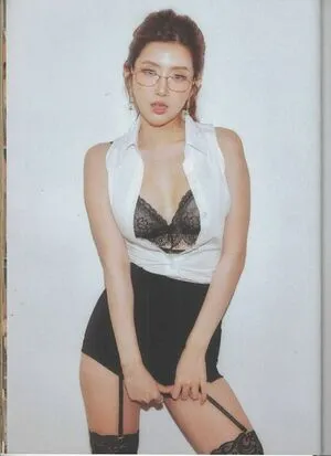 Beerpassaranan OnlyFans Leaked Free Thumbnail Picture - #5LpOcgP9oJ