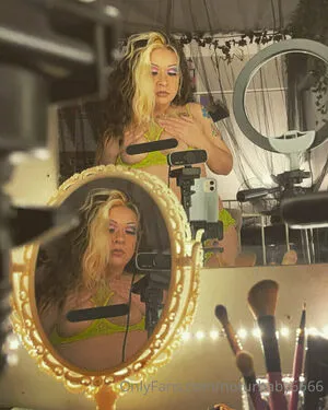 Beesunshine666 OnlyFans Leaked Free Thumbnail Picture - #R0r59ReZGF