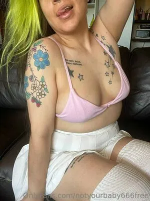 Beesunshine666 OnlyFans Leaked Free Thumbnail Picture - #ZnMDIuUNdH