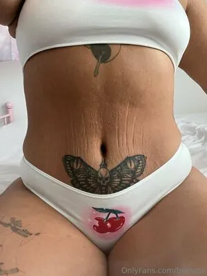 Beeuzui OnlyFans Leaked Free Thumbnail Picture - #cYBqHmj7eU