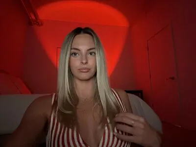 Beez Asmr OnlyFans Leaked Free Thumbnail Picture - #FOTrbay1s2