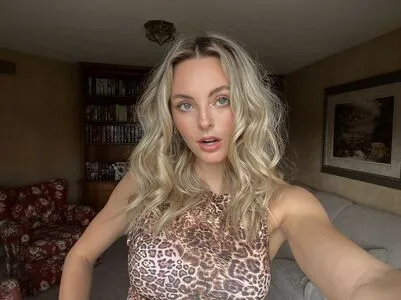 Beez Asmr OnlyFans Leaked Free Thumbnail Picture - #PSjrawMrDa