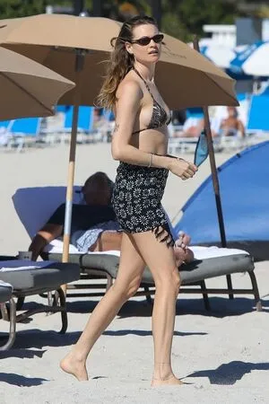 Behati Prinsloo OnlyFans Leaked Free Thumbnail Picture - #SuinpwzPak