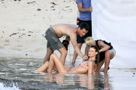 Behati Prinsloo OnlyFans Leaked Free Thumbnail Picture - #m0prLpCTZg