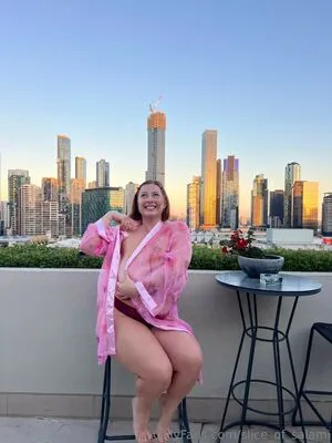 Bel Larcombe Slice Of Salami OnlyFans Leaked Free Thumbnail Picture - #9mtqvhiahJ
