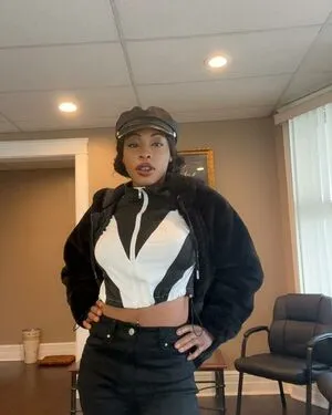 Bella Banks OnlyFans Leaked Free Thumbnail Picture - #227gXDirFn