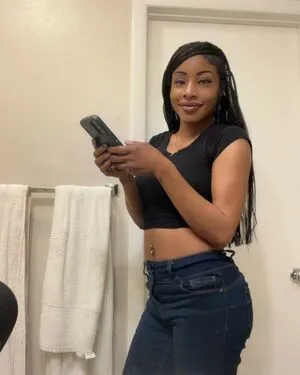 Bella Banks OnlyFans Leaked Free Thumbnail Picture - #ECssXzbGUI