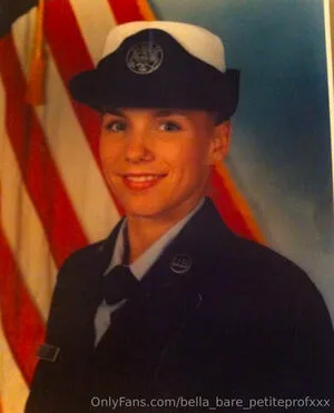 Bella Bare Petiteprofxxx OnlyFans Leaked Free Thumbnail Picture - #buQ0QJASsY
