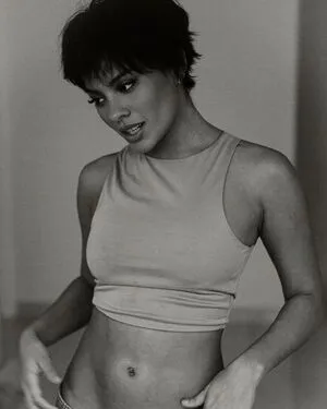 Bella Campos OnlyFans Leaked Free Thumbnail Picture - #GREAbeB3pd