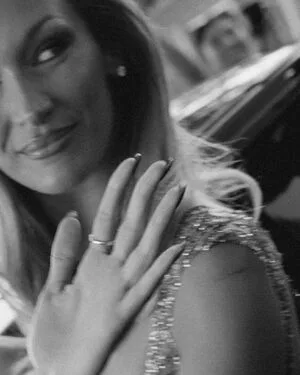 Bella Hadid OnlyFans Leaked Free Thumbnail Picture - #0TUMvxT5f5