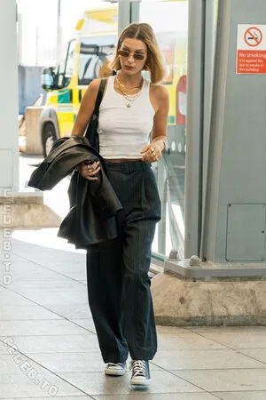 Bella Hadid OnlyFans Leaked Free Thumbnail Picture - #8rLbRQ3DIQ