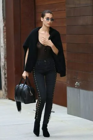 Bella Hadid OnlyFans Leaked Free Thumbnail Picture - #9HeVHLToDF