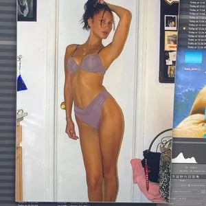 Bella Hadid OnlyFans Leaked Free Thumbnail Picture - #3jobGiKJCo