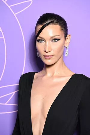 Bella Hadid OnlyFans Leaked Free Thumbnail Picture - #NzzkgahmTA